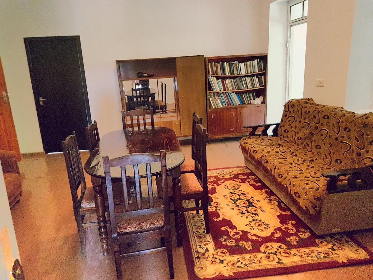 Guesthouse Am Museum 메스티아 외부 사진